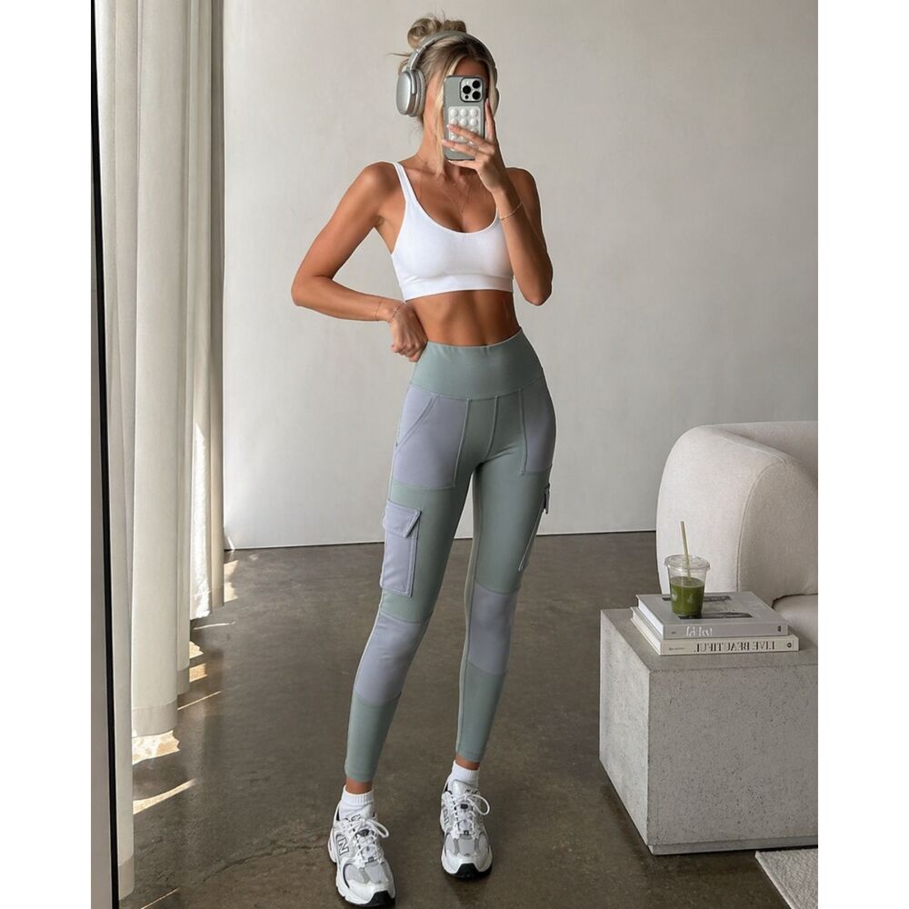 Alo Yoga Green Gray Cargo Active Gym Sports Leggings Pants   Women's Size Small
